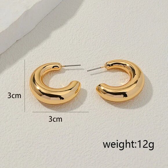 Chic Gold Chunky C-Shape Hoop Earrings NEW - Picture 5 of 6